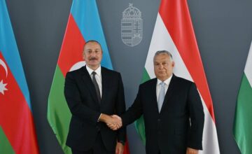 Виктор Орбан поздравил Ильхама Алиева