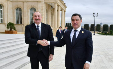 Садыр Жапаров поздравил Президента Ильхама Алиева