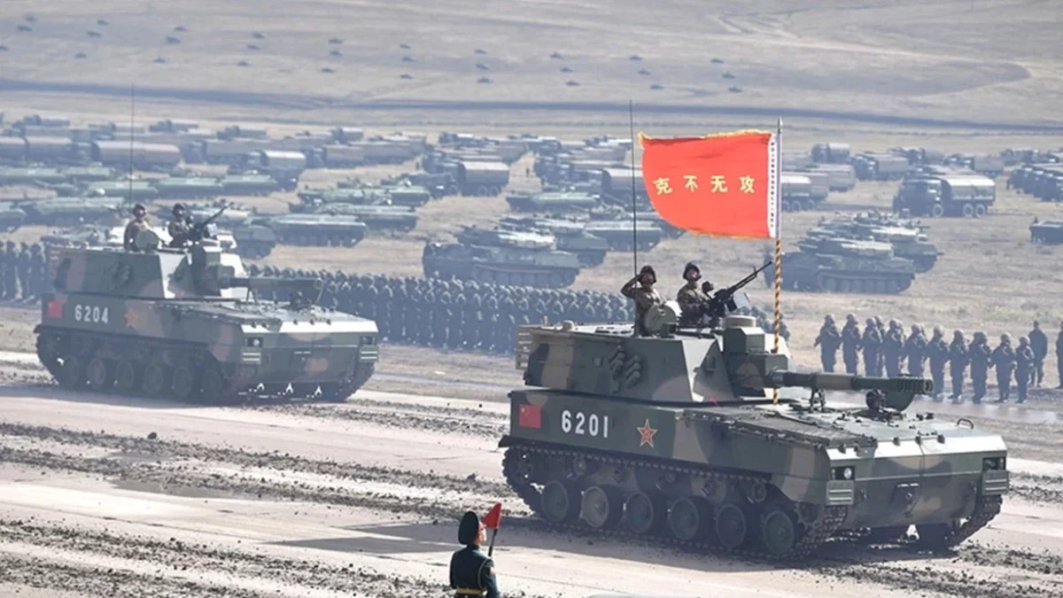 Китай окружает Тайвань войсками!