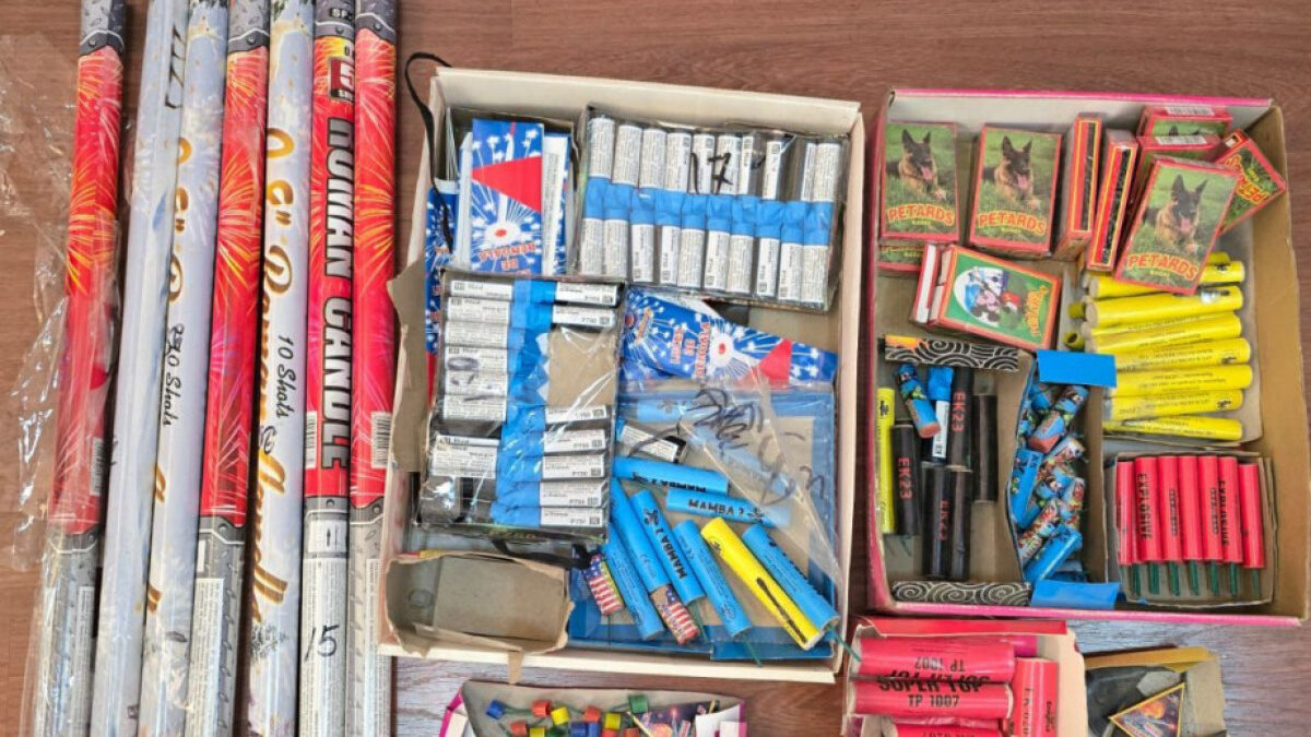 За два дня задержаны 22 человека, продававших пиротехнические средства