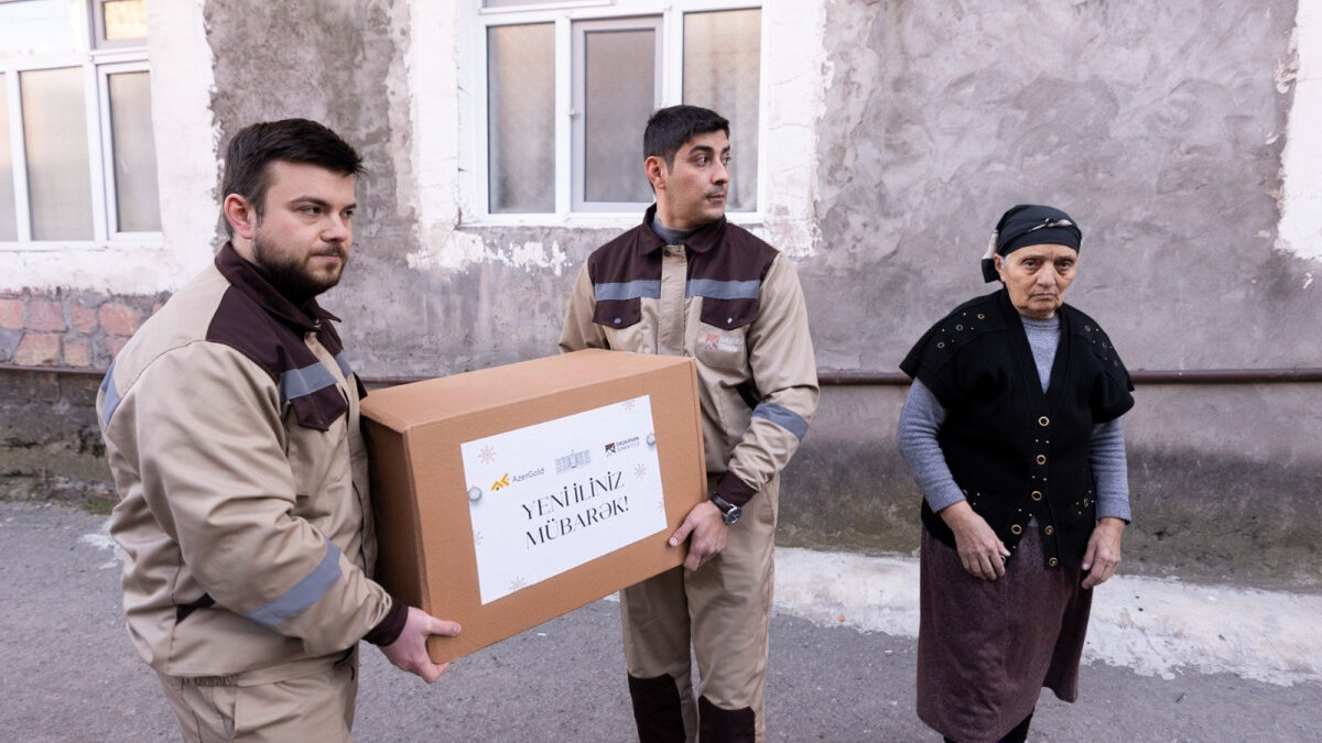В Дашкесане семьям шехидов были вручены праздничные подарки