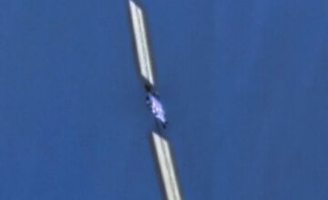 SpaceX опубликовала фотографии сломанного спутника “Starlink” на орбите