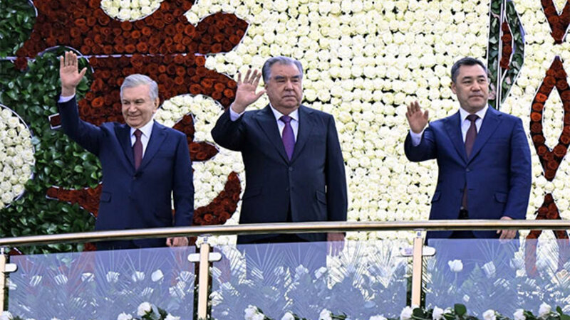 Трое лидеров Центральной Азии будут награждены премией мира имени Толстого