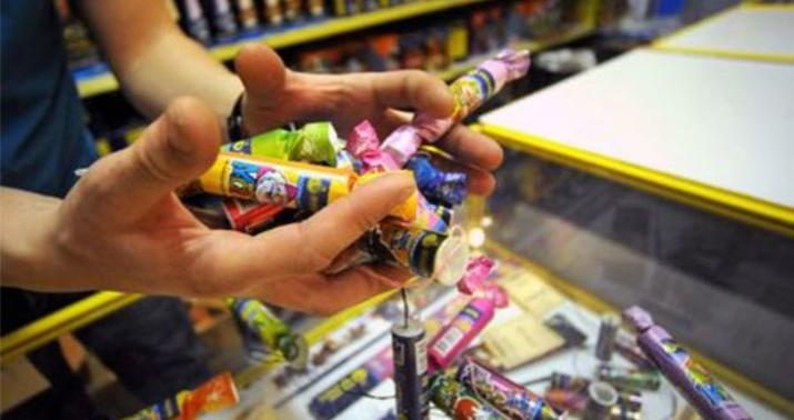 За прошедший день были задержаны 20 человек, продававших пиротехнические средства