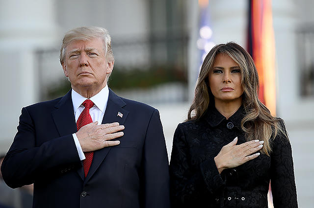 Скандал Эпштейна: фотографии Трампа исчезли