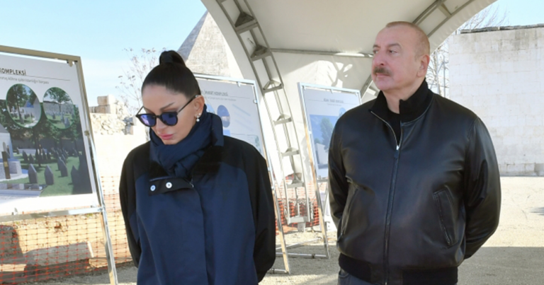 Президент и его супруга встретились с жителями в Агдаме