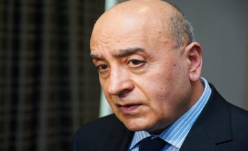 Расим Мусабеков награжден орденом «Шараф»