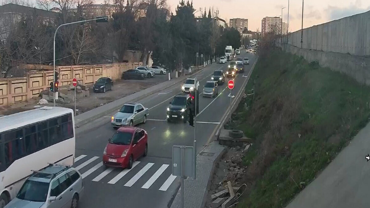 В Бинагади внесены изменения в организацию дорожного движения