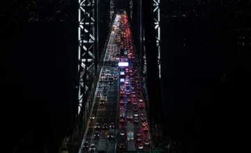 Рекордное количество поездок в США в праздничные дни