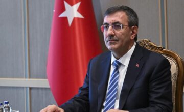 Джевдет Йылмаз прибыл с визитом в Азербайджан