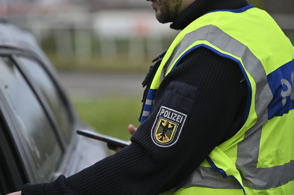 В Париже похитили сапфиры на сумму около 150 000 евро