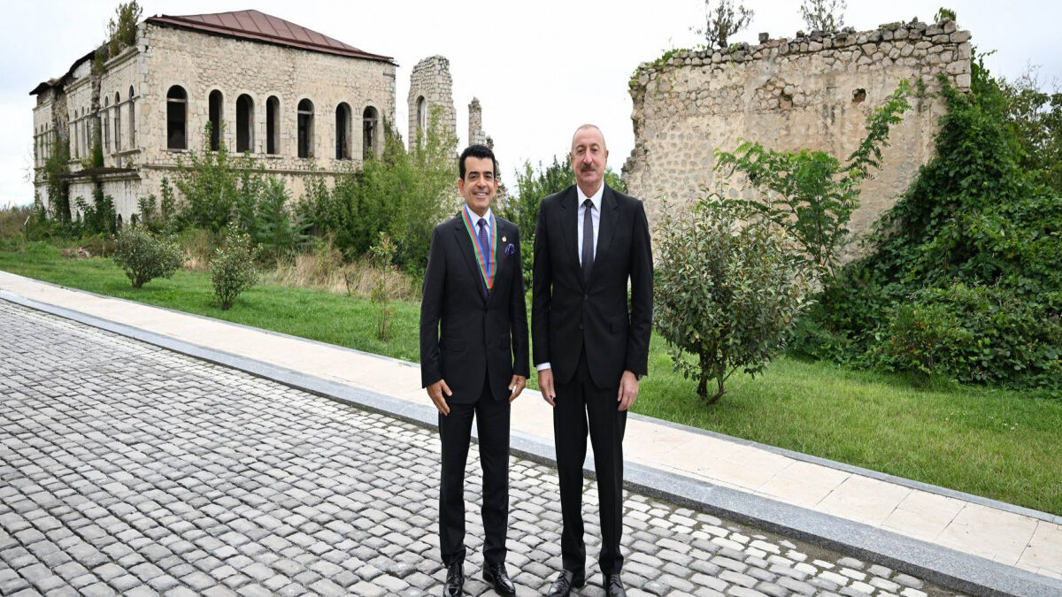 Генеральный директор ICESCO поздравил Президента Ильхама Алиева