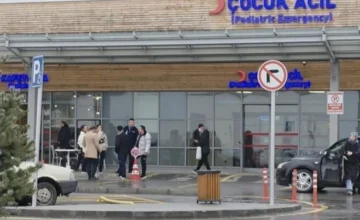 В Турции 23 школьника отравились шоколадом