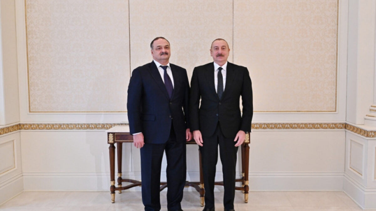 Глава Дагестана поздравил Президента Ильхама Алиева