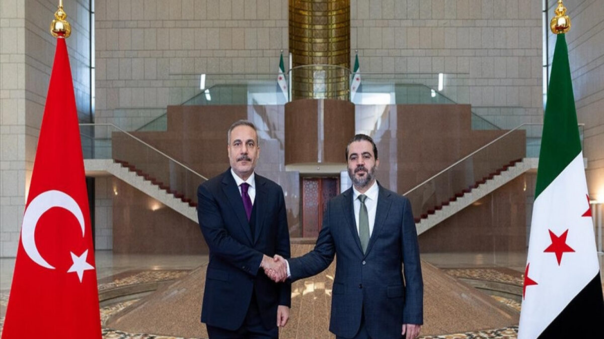 Хакан Фидан: Сотрудничество СДС с Израилем затягивает процесс интеграции