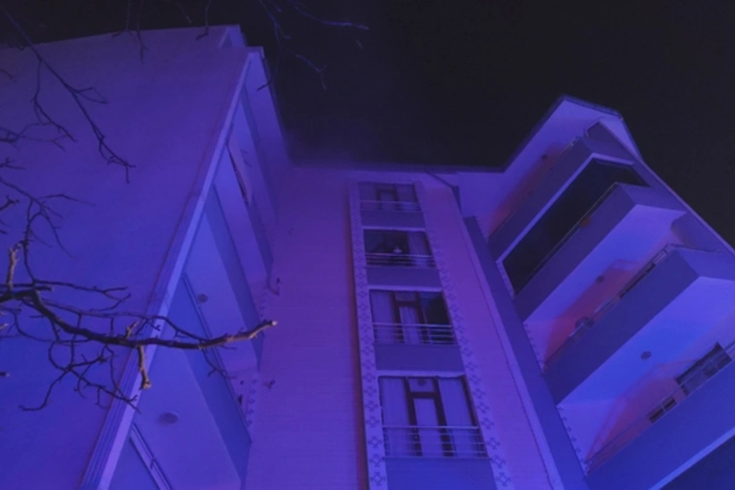 В Турции 15 человек отравились дымом во время пожара в жилом доме