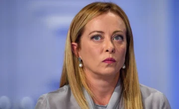 Мелони: Европе пора возобновить диалог с Россией