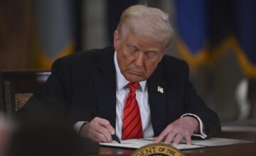 Трамп утвердил законопроект о санкциях против России