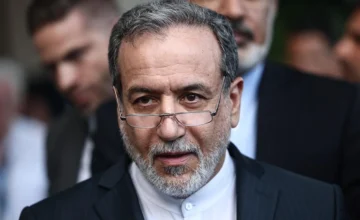 Арагчи: Масуд Пезешкиан вступил в диалог с протестующими