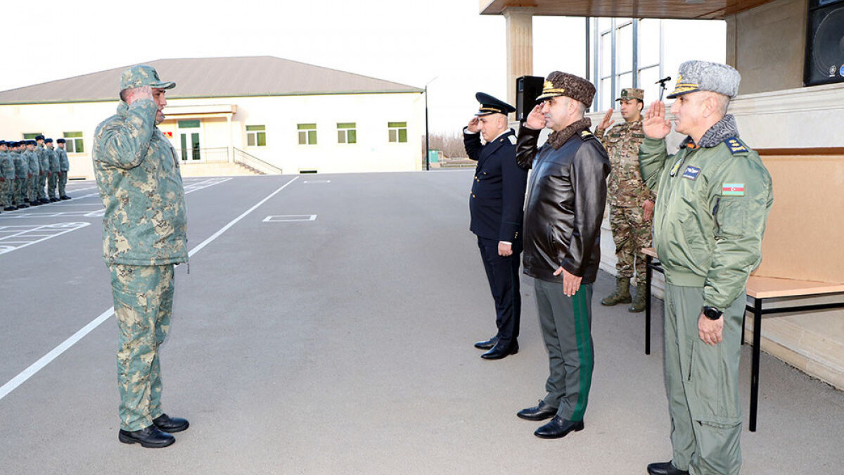 Командующий ВВС и военный прокурор побывали в воинских частях – ФОТО