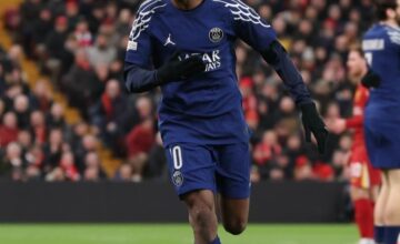 Дембеле требует двойную зарплату от «ПСЖ»