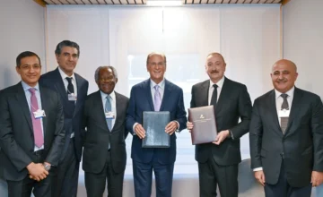 Ильхам Алиев встретился в Давосе с официальными лицами “BlackRock” и “Global Infrastructure Partners”