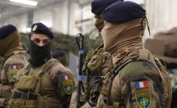 Франция начала привлекать людей к добровольной военной службе