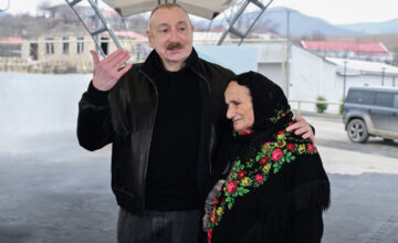 Президент: Каждый месяц растет число граждан, возвращающихся в Карабах