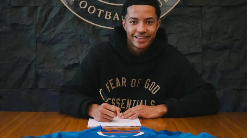 «Челси» подписал Иса Алау