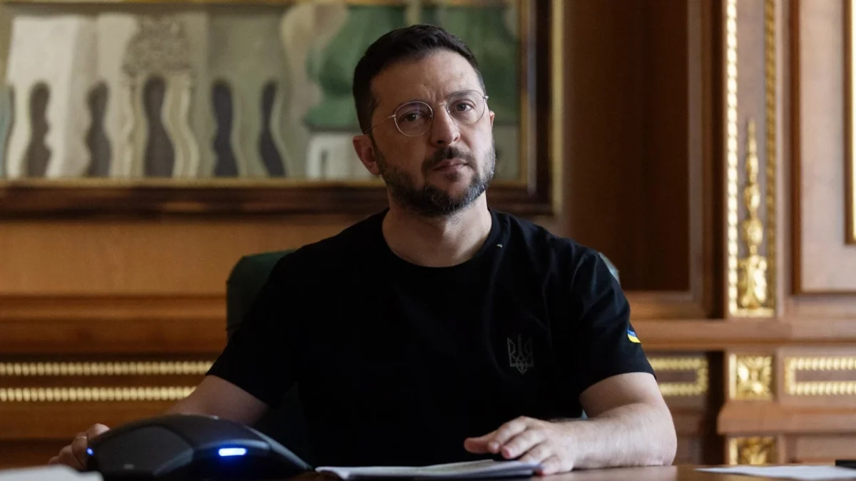 Зеленский объявил дату трехсторонних переговоров