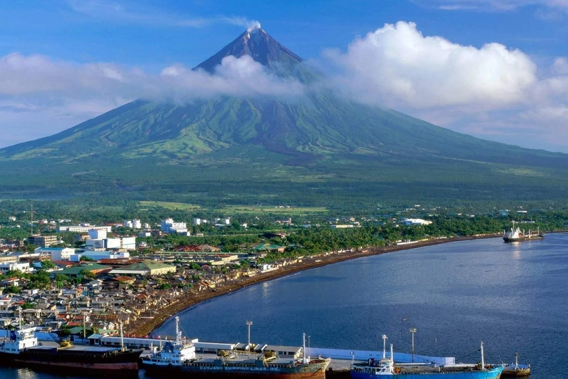 На Филиппинах произошло сильное землетрясение