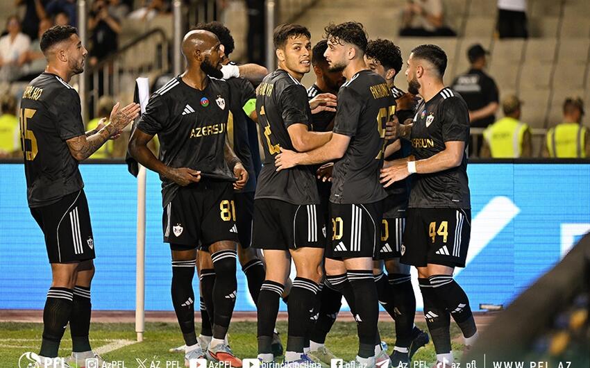 «Карабах» сыграет 2 матча в один день