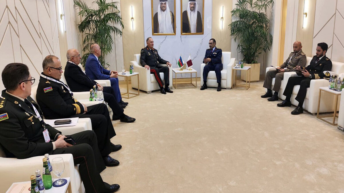 В Азербайджане обсудили военное сотрудничество с Катаром