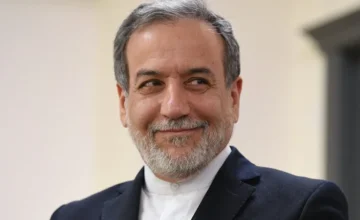 Аббас Аракчи: На столе несколько вариантов, связанных с Ормузским проливом