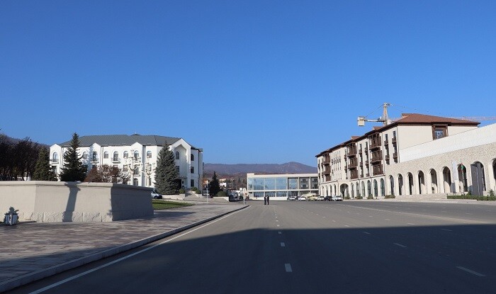 Первый караван переселенцев прибыл в город Ханкенди