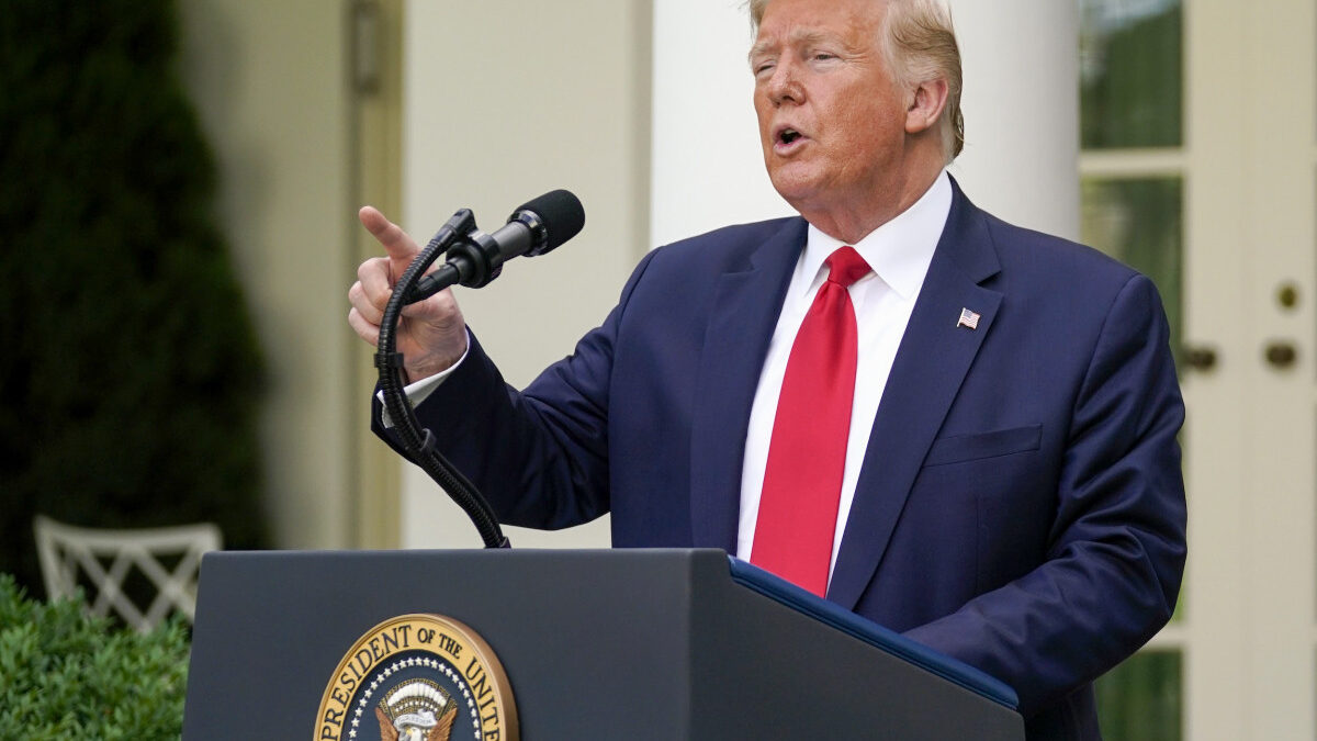 Трамп заявил, что США забирают нефть с венесуэльских танкеров