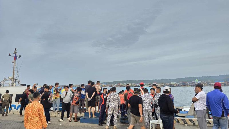 На Филиппинах затонул паром с 359 пассажирами на борту