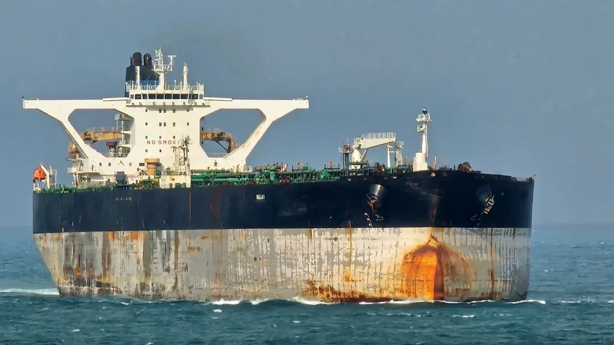 Дуэль гигантов: США и Россия сталкиваются в открытом море!