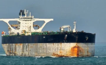 Дуэль гигантов: США и Россия сталкиваются в открытом море!