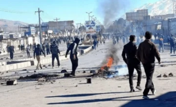 В Иране в результате нападения на полицию погибли два человека, более 30 получили ранения