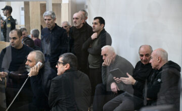 Араику Арутюняну, Аркадию Гукасяну, Бако Саакяну, Давиту Ишханяну, Давиду Бабаяну, Левону Мнацаканяну и другим выносится приговор