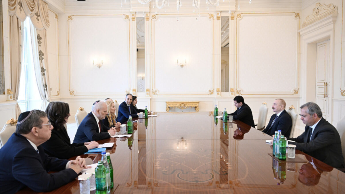 Президент принял Бетси Бернс Корн – Фото