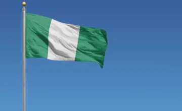 В Нигерии пассажирский автобус столкнулся с грузовиком: 11 человек погибли