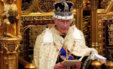 Король Чарльз готов поддержать расследование Эпштейна