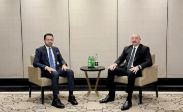 Президент встретился с генеральным секретарем Совета мусульманских старейшин в Абу-Даби