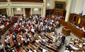 В партии Зеленского отравились десятки депутатов