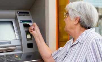 Пенсии выплачены с повышением