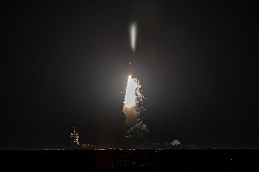 Китай успешно вернул первую ступень лунной ракеты