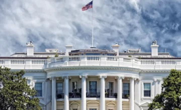 Белый дом: переговоры между США и Ираном остаются в силе, несмотря на инцидент с БПЛА