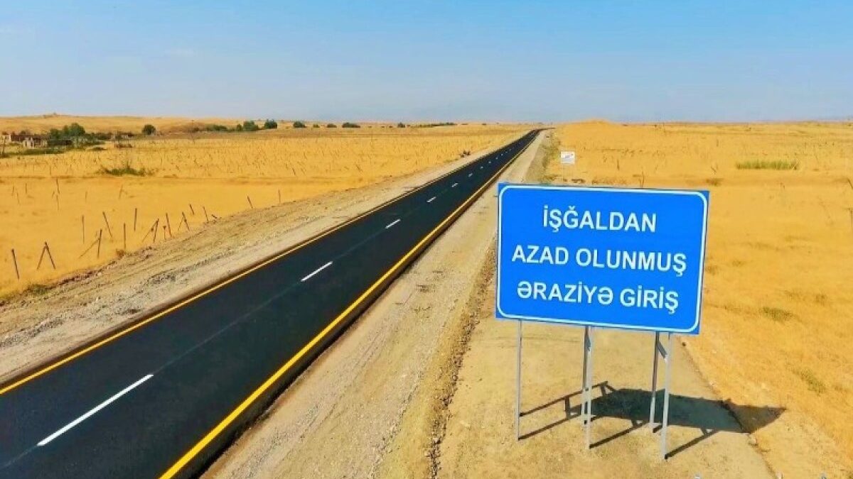 В прошлом году на освобожденных территориях было восстановлено более 571 км дорог